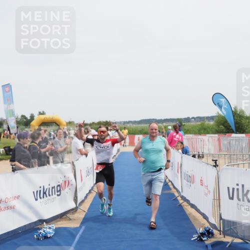 22.06.2025 - Viking Triathlon MichiJ http://msf.ph/oto/8081662 22.06.2025 14:27:24 Ziel 652 meine-sportfotos.de