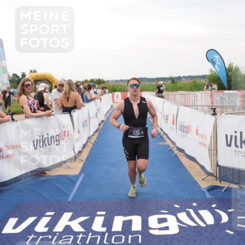 22.06.2025 - Viking Triathlon MichiJ http://msf.ph/oto/8081776 22.06.2025 15:59:17 Ziel 535 meine-sportfotos.de