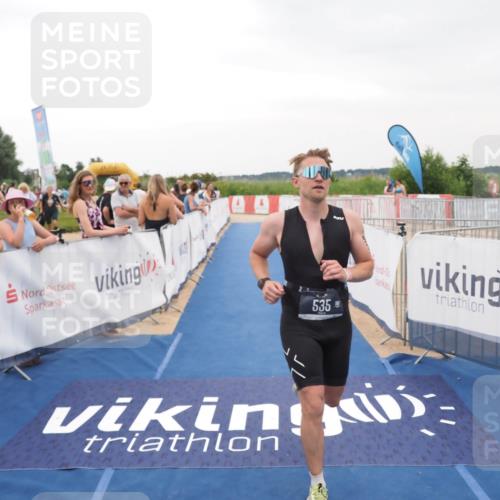 22.06.2025 - Viking Triathlon MichiJ http://msf.ph/oto/8081794 22.06.2025 15:59:18 Ziel 535 meine-sportfotos.de