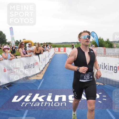 22.06.2025 - Viking Triathlon MichiJ http://msf.ph/oto/8081801 22.06.2025 15:59:18 Ziel 535 meine-sportfotos.de