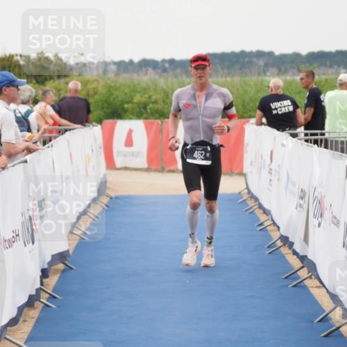 22.06.2025 - Viking Triathlon MichiJ http://msf.ph/oto/8081827 22.06.2025 15:59:39 Ziel 462 meine-sportfotos.de