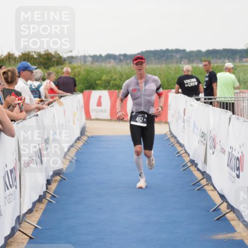 22.06.2025 - Viking Triathlon MichiJ http://msf.ph/oto/8081833 22.06.2025 15:59:40 Ziel 462 meine-sportfotos.de