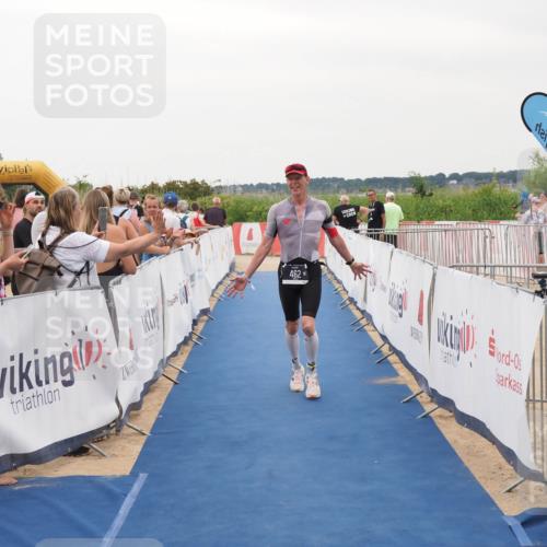 22.06.2025 - Viking Triathlon MichiJ http://msf.ph/oto/8081881 22.06.2025 15:59:41 Ziel 462 meine-sportfotos.de