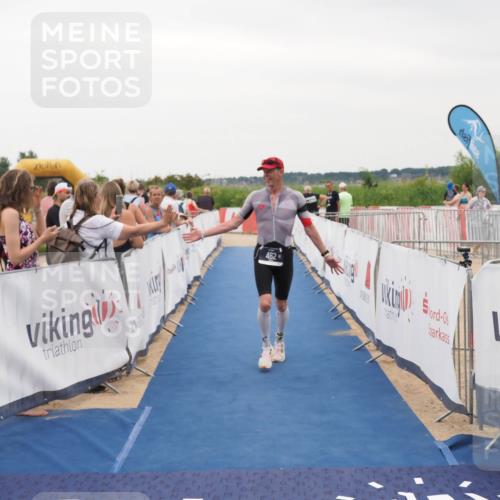 22.06.2025 - Viking Triathlon MichiJ http://msf.ph/oto/8081892 22.06.2025 15:59:42 Ziel 462 meine-sportfotos.de