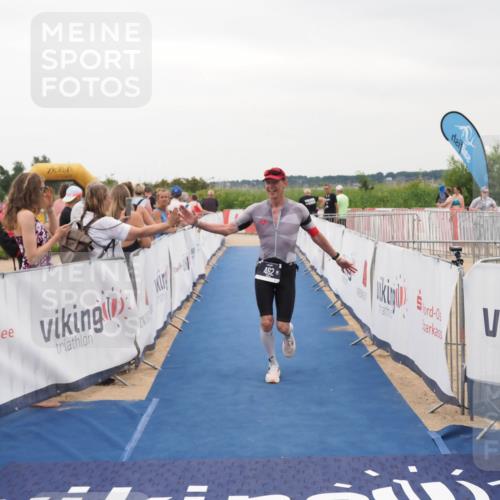 22.06.2025 - Viking Triathlon MichiJ http://msf.ph/oto/8081899 22.06.2025 15:59:42 Ziel 462 meine-sportfotos.de