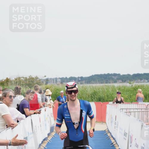 22.06.2025 - Viking Triathlon MichiJ http://msf.ph/oto/8081919 22.06.2025 14:29:29 Ziel 286 meine-sportfotos.de