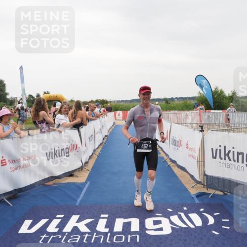 22.06.2025 - Viking Triathlon MichiJ http://msf.ph/oto/8081924 22.06.2025 15:59:43 Ziel 462 meine-sportfotos.de