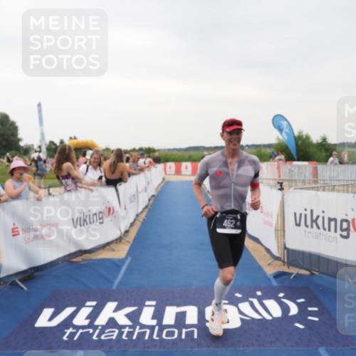 22.06.2025 - Viking Triathlon MichiJ http://msf.ph/oto/8081935 22.06.2025 15:59:43 Ziel 462 meine-sportfotos.de