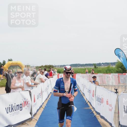 22.06.2025 - Viking Triathlon MichiJ http://msf.ph/oto/8081948 22.06.2025 14:29:30 Ziel 286 meine-sportfotos.de
