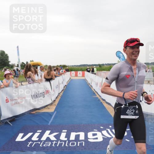 22.06.2025 - Viking Triathlon MichiJ http://msf.ph/oto/8081950 22.06.2025 15:59:44 Ziel 462 meine-sportfotos.de