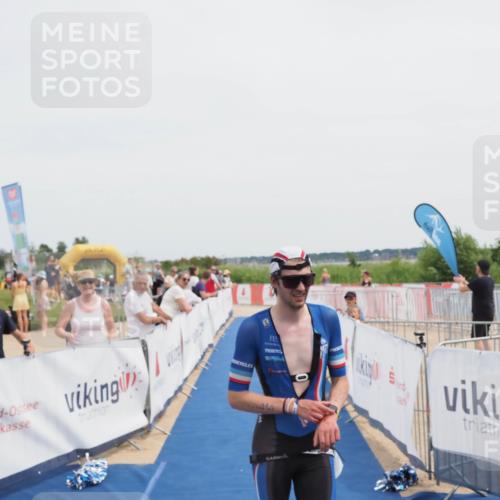 22.06.2025 - Viking Triathlon MichiJ http://msf.ph/oto/8081962 22.06.2025 14:29:30 Ziel 286 meine-sportfotos.de