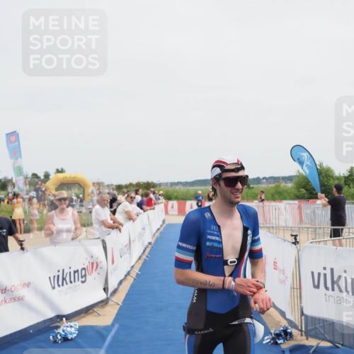 22.06.2025 - Viking Triathlon MichiJ http://msf.ph/oto/8081966 22.06.2025 14:29:31 Ziel 286 meine-sportfotos.de