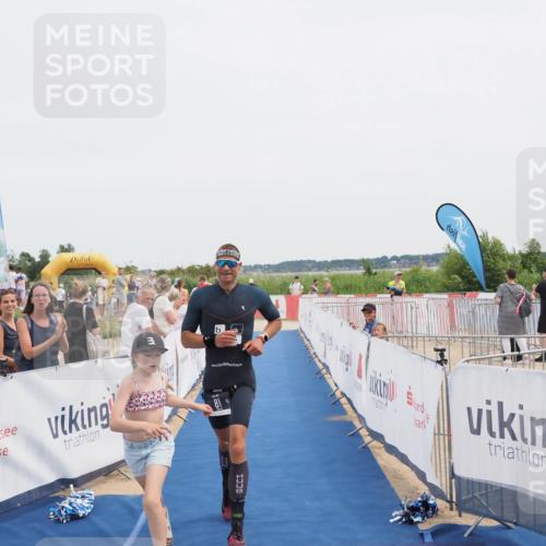 22.06.2025 - Viking Triathlon MichiJ http://msf.ph/oto/8082103 22.06.2025 14:30:37 Ziel 81 meine-sportfotos.de
