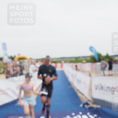 22.06.2025 - Viking Triathlon MichiJ http://msf.ph/oto/8082111 22.06.2025 14:30:37 Ziel 81 meine-sportfotos.de
