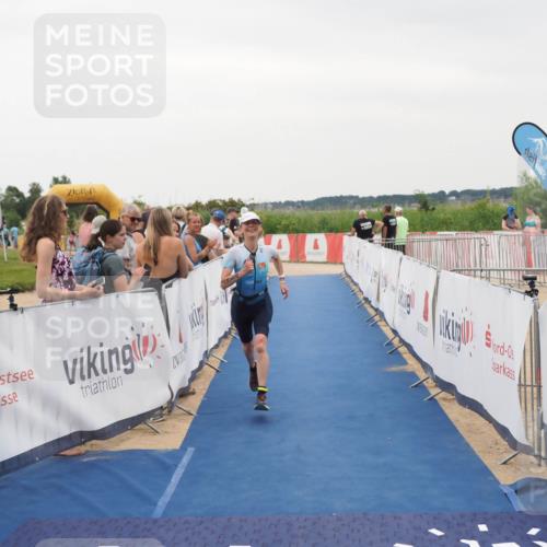 22.06.2025 - Viking Triathlon MichiJ http://msf.ph/oto/8082112 22.06.2025 16:00:22 Ziel 154 meine-sportfotos.de