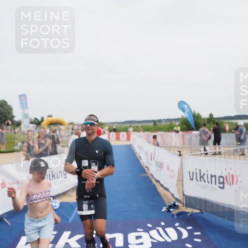 22.06.2025 - Viking Triathlon MichiJ http://msf.ph/oto/8082122 22.06.2025 14:30:37 Ziel 81 meine-sportfotos.de