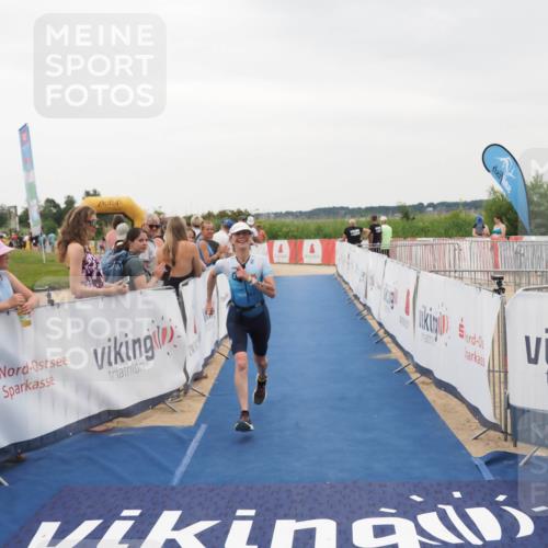 22.06.2025 - Viking Triathlon MichiJ http://msf.ph/oto/8082124 22.06.2025 16:00:23 Ziel 154 meine-sportfotos.de