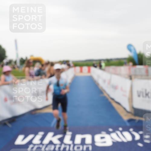 22.06.2025 - Viking Triathlon MichiJ http://msf.ph/oto/8082142 22.06.2025 16:00:23 Ziel 154 meine-sportfotos.de