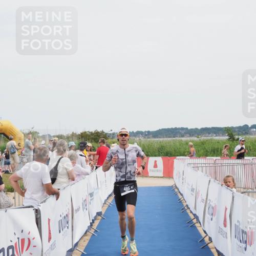 22.06.2025 - Viking Triathlon MichiJ http://msf.ph/oto/8082198 22.06.2025 14:30:57 Ziel 485 meine-sportfotos.de