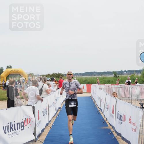 22.06.2025 - Viking Triathlon MichiJ http://msf.ph/oto/8082210 22.06.2025 14:30:58 Ziel 485 meine-sportfotos.de