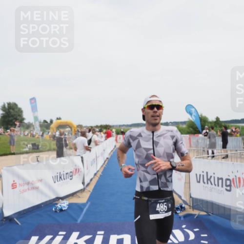 22.06.2025 - Viking Triathlon MichiJ http://msf.ph/oto/8082254 22.06.2025 14:30:59 Ziel 485 meine-sportfotos.de