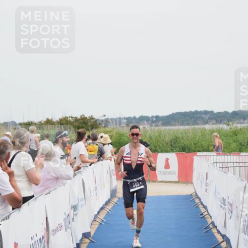 22.06.2025 - Viking Triathlon MichiJ http://msf.ph/oto/8082275 22.06.2025 14:31:09 Ziel 340 meine-sportfotos.de