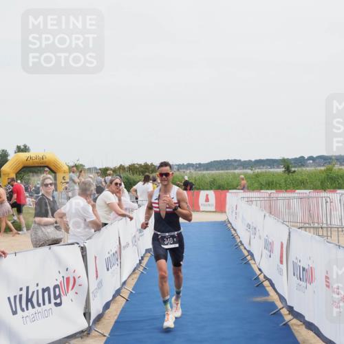 22.06.2025 - Viking Triathlon MichiJ http://msf.ph/oto/8082319 22.06.2025 14:31:11 Ziel 340 meine-sportfotos.de
