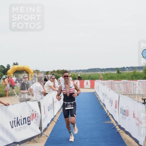 22.06.2025 - Viking Triathlon MichiJ http://msf.ph/oto/8082326 22.06.2025 14:31:11 Ziel 340 meine-sportfotos.de