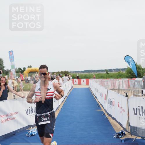 22.06.2025 - Viking Triathlon MichiJ http://msf.ph/oto/8082353 22.06.2025 14:31:12 Ziel 340 meine-sportfotos.de