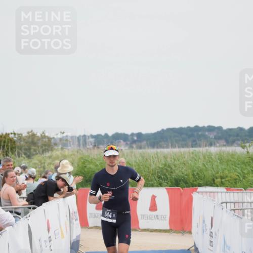 22.06.2025 - Viking Triathlon MichiJ http://msf.ph/oto/8082408 22.06.2025 14:33:04 Ziel 544 meine-sportfotos.de