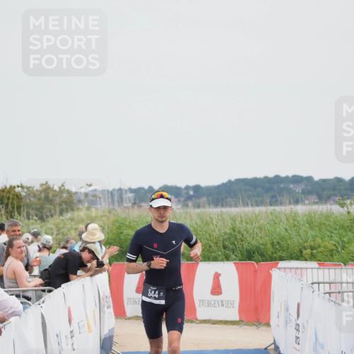 22.06.2025 - Viking Triathlon MichiJ http://msf.ph/oto/8082412 22.06.2025 14:33:04 Ziel 544 meine-sportfotos.de