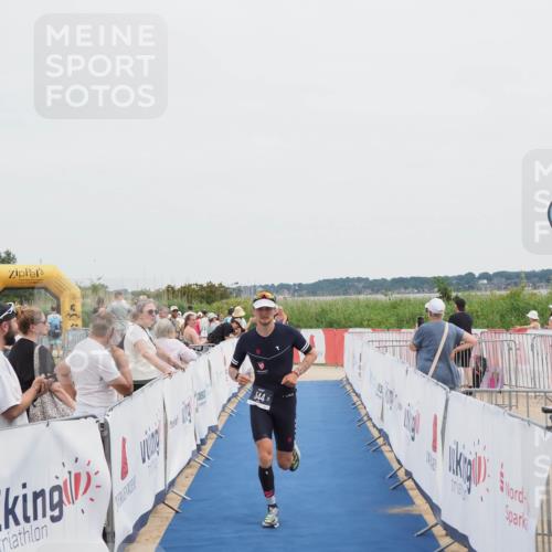 22.06.2025 - Viking Triathlon MichiJ http://msf.ph/oto/8082502 22.06.2025 14:33:06 Ziel 544 meine-sportfotos.de
