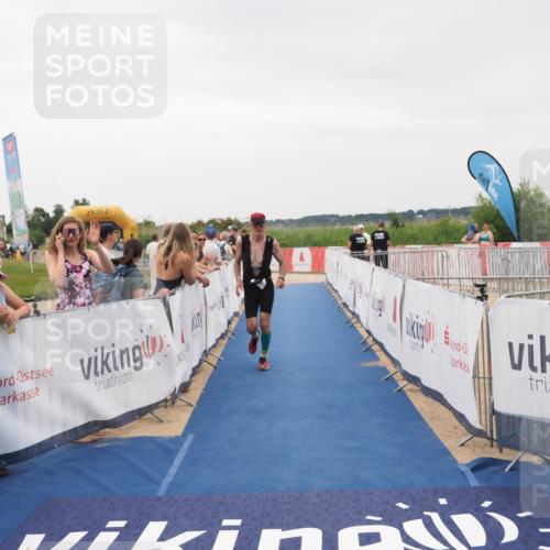 22.06.2025 - Viking Triathlon MichiJ http://msf.ph/oto/8082597 22.06.2025 16:01:36 Ziel 291, 543 meine-sportfotos.de