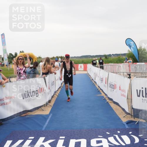 22.06.2025 - Viking Triathlon MichiJ http://msf.ph/oto/8082617 22.06.2025 16:01:36 Ziel 291, 543 meine-sportfotos.de