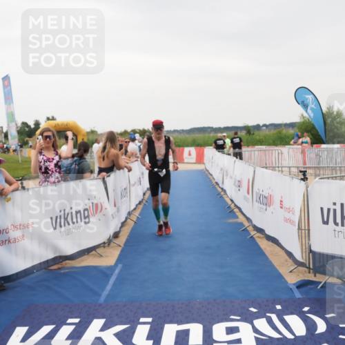 22.06.2025 - Viking Triathlon MichiJ http://msf.ph/oto/8082623 22.06.2025 16:01:36 Ziel 291, 543 meine-sportfotos.de
