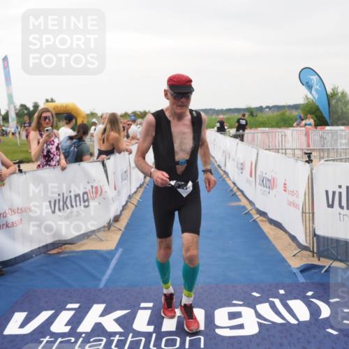 22.06.2025 - Viking Triathlon MichiJ http://msf.ph/oto/8082701 22.06.2025 16:01:38 Ziel 543 meine-sportfotos.de