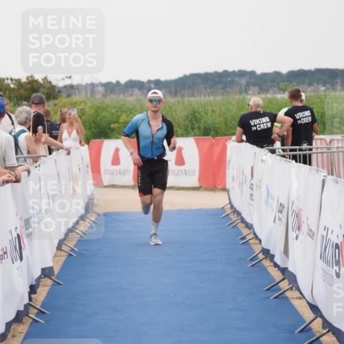 22.06.2025 - Viking Triathlon MichiJ http://msf.ph/oto/8082754 22.06.2025 16:01:44 Ziel 121 meine-sportfotos.de