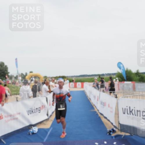 22.06.2025 - Viking Triathlon MichiJ http://msf.ph/oto/8082761 22.06.2025 14:33:13 Ziel 90 meine-sportfotos.de