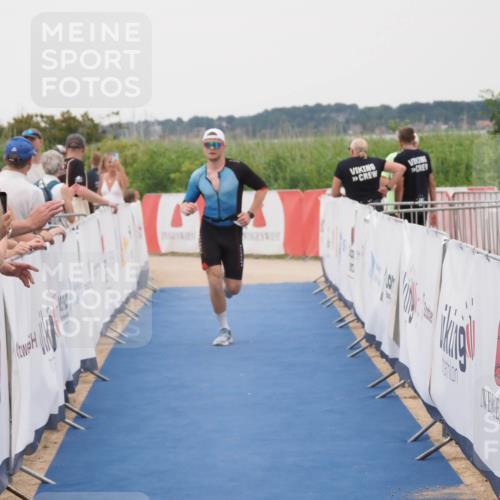 22.06.2025 - Viking Triathlon MichiJ http://msf.ph/oto/8082768 22.06.2025 16:01:44 Ziel 121 meine-sportfotos.de