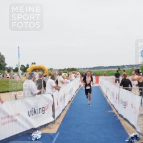22.06.2025 - Viking Triathlon MichiJ http://msf.ph/oto/8082802 22.06.2025 14:33:44 Ziel 152, 189 meine-sportfotos.de