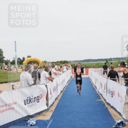 22.06.2025 - Viking Triathlon MichiJ http://msf.ph/oto/8082809 22.06.2025 14:33:44 Ziel 152, 189 meine-sportfotos.de