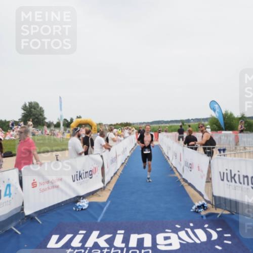 22.06.2025 - Viking Triathlon MichiJ http://msf.ph/oto/8082836 22.06.2025 14:33:45 Ziel 152, 189 meine-sportfotos.de