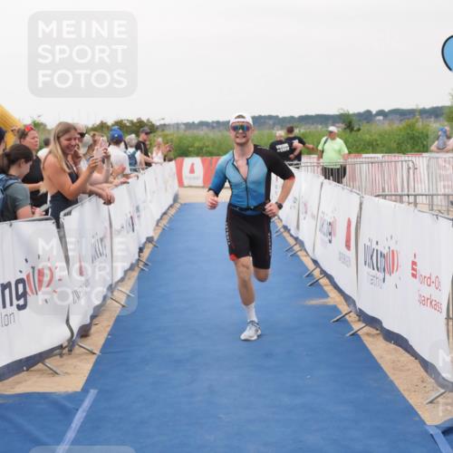 22.06.2025 - Viking Triathlon MichiJ http://msf.ph/oto/8082868 22.06.2025 16:01:47 Ziel 121 meine-sportfotos.de