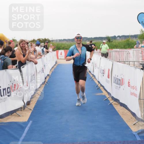22.06.2025 - Viking Triathlon MichiJ http://msf.ph/oto/8082874 22.06.2025 16:01:47 Ziel 121 meine-sportfotos.de