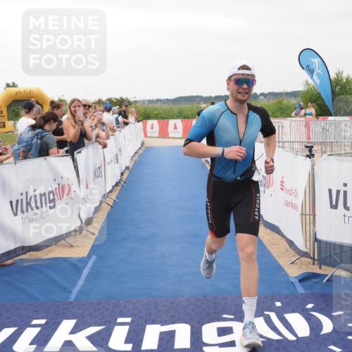 22.06.2025 - Viking Triathlon MichiJ http://msf.ph/oto/8082916 22.06.2025 16:01:48 Ziel 121 meine-sportfotos.de