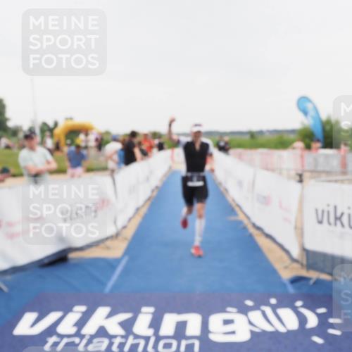 22.06.2025 - Viking Triathlon MichiJ http://msf.ph/oto/8083399 22.06.2025 16:10:00 Ziel 97 meine-sportfotos.de