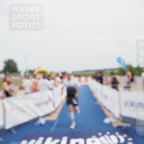 22.06.2025 - Viking Triathlon MichiJ http://msf.ph/oto/8083415 22.06.2025 14:40:43 Ziel 444 meine-sportfotos.de