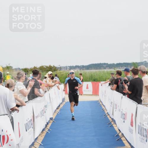 22.06.2025 - Viking Triathlon MichiJ http://msf.ph/oto/8083471 22.06.2025 14:41:09 Ziel 458 meine-sportfotos.de