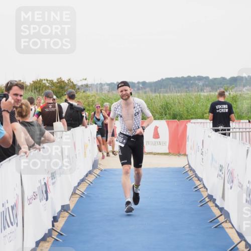22.06.2025 - Viking Triathlon MichiJ http://msf.ph/oto/8083512 22.06.2025 16:10:22 Ziel 290, 396, 605 meine-sportfotos.de