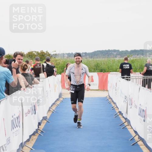 22.06.2025 - Viking Triathlon MichiJ http://msf.ph/oto/8083542 22.06.2025 16:10:22 Ziel 290, 396, 605 meine-sportfotos.de